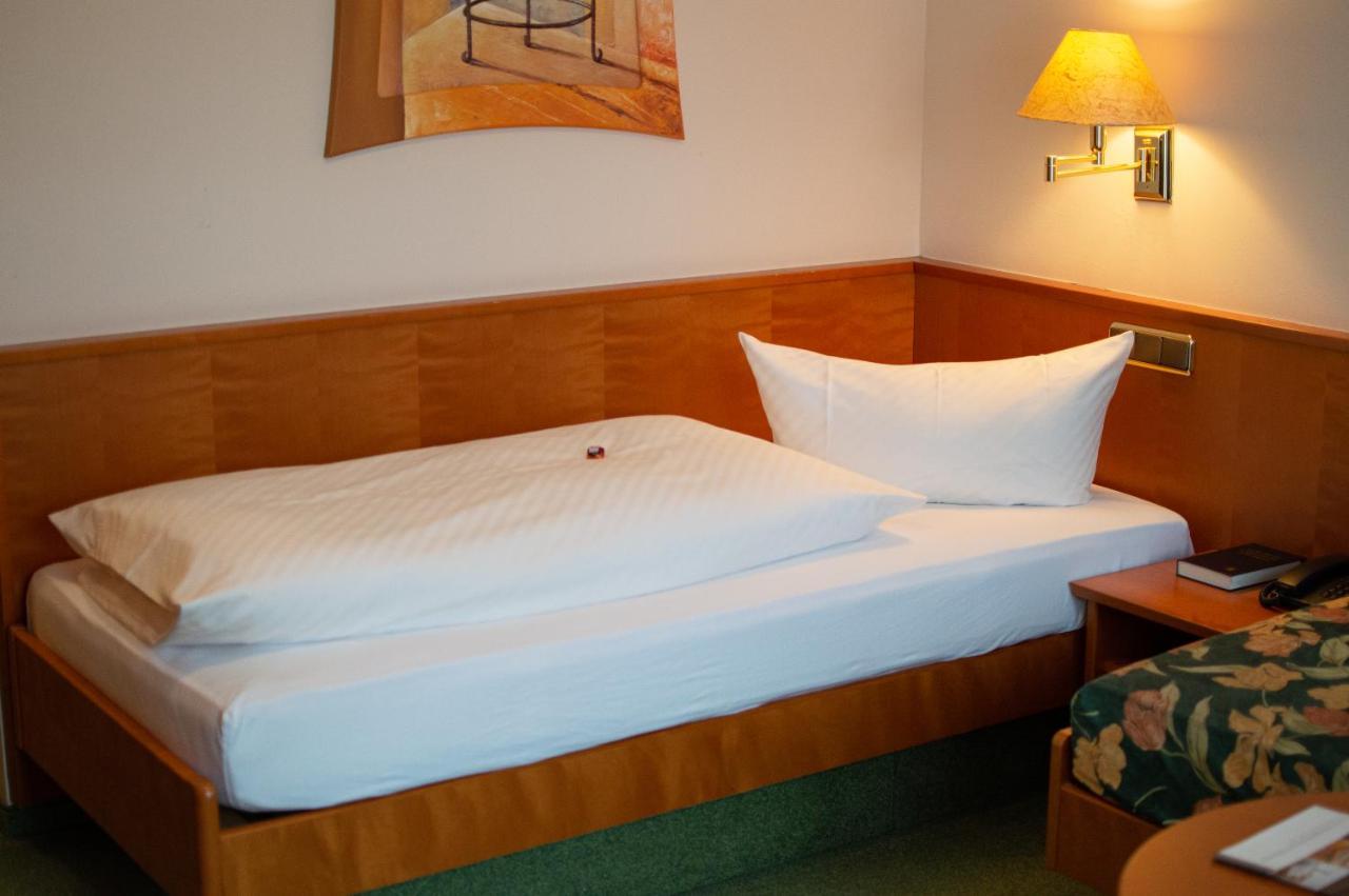 Hotel Pfeffermuehle Siegen Buitenkant foto